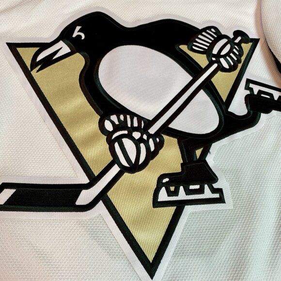 2016 NHL Reebok OLLI MAATTA #3 Pittsburgh Penguins Hockey AWAY Jersey Size XXL - Picture 3 of 9